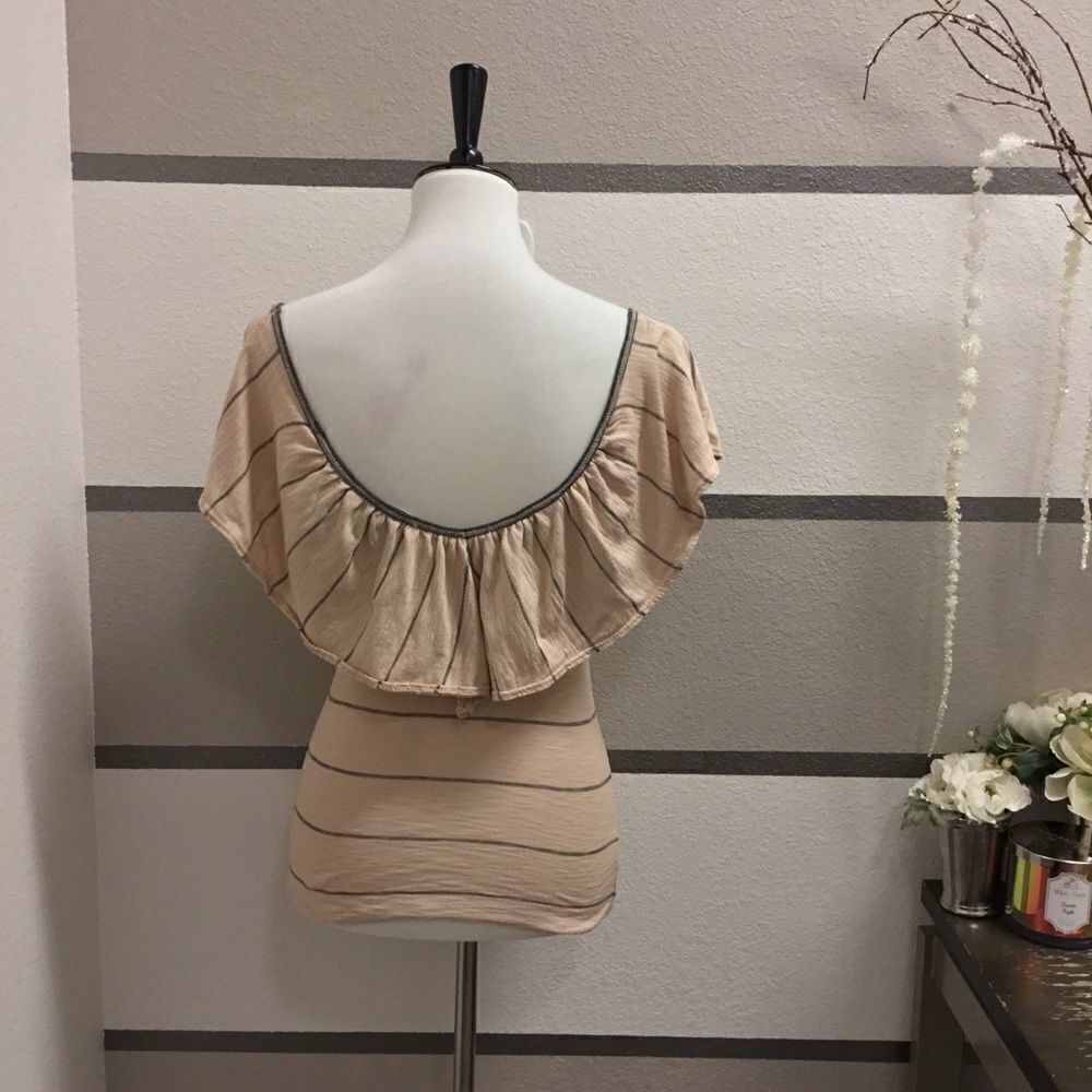 Splendid Cold Shoulder Top - Picture 2 of 3